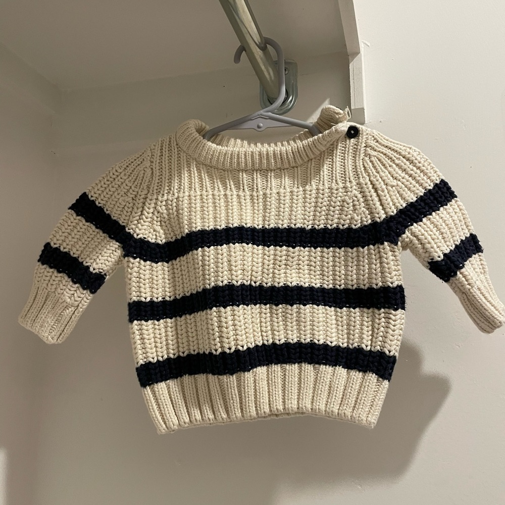 3-6 months Baby Gap Sweater